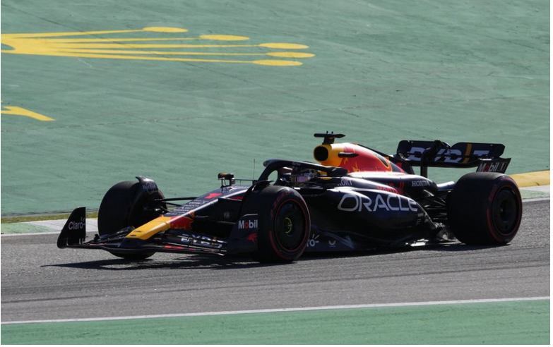 F1: Verstappen vyhral šprint na VC Brazílie pred Norrisom