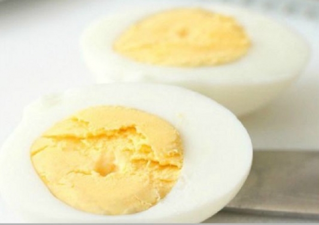 Viete, prečo je dobré jesť tri vajíčka denne?