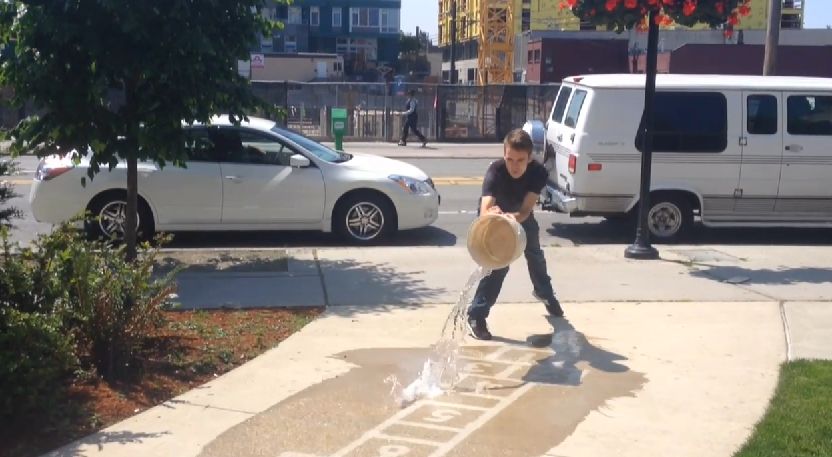 Video: StreetArt, ktorý vyčarí úsmev v daždivý deň