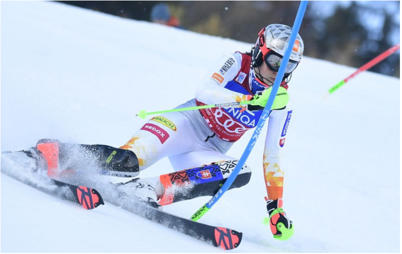 Vlhová prvá po 1. kole slalomu v Lienzi o 0,08 s pred Gisinovou