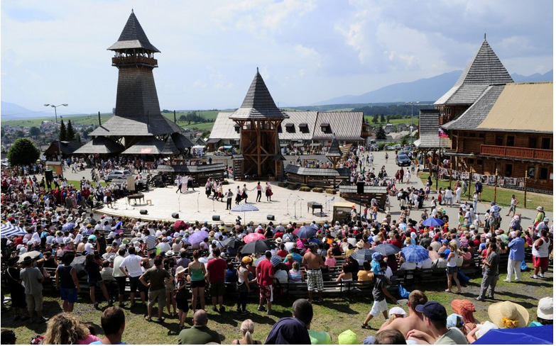 Folklórny festival Východná bude tento rok trvať tri dni