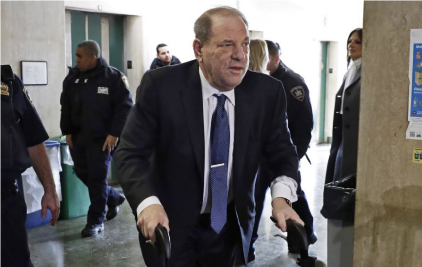 Weinstein sa odvolal proti rozsudku, ktorý ho poslal za mreže