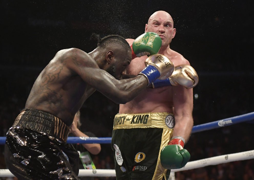 Americký boxer Deontay Wilder obhájil opasok v superťažkej hmotnostnej kategórii organizácie WBC, sobotňajší súboj s Britom Tysonom Furym sa však skončil nerozhodne.