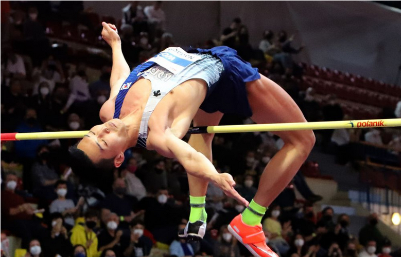 Banskobystrická latka 2022: Kórejčan Woo triumfoval na latke v B.Bystrici výkonom 235 cm