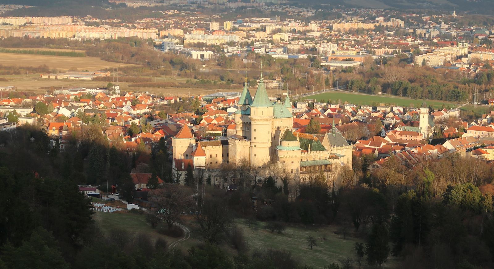 Video: Bojnický zámok predstavil romantickú pieseň