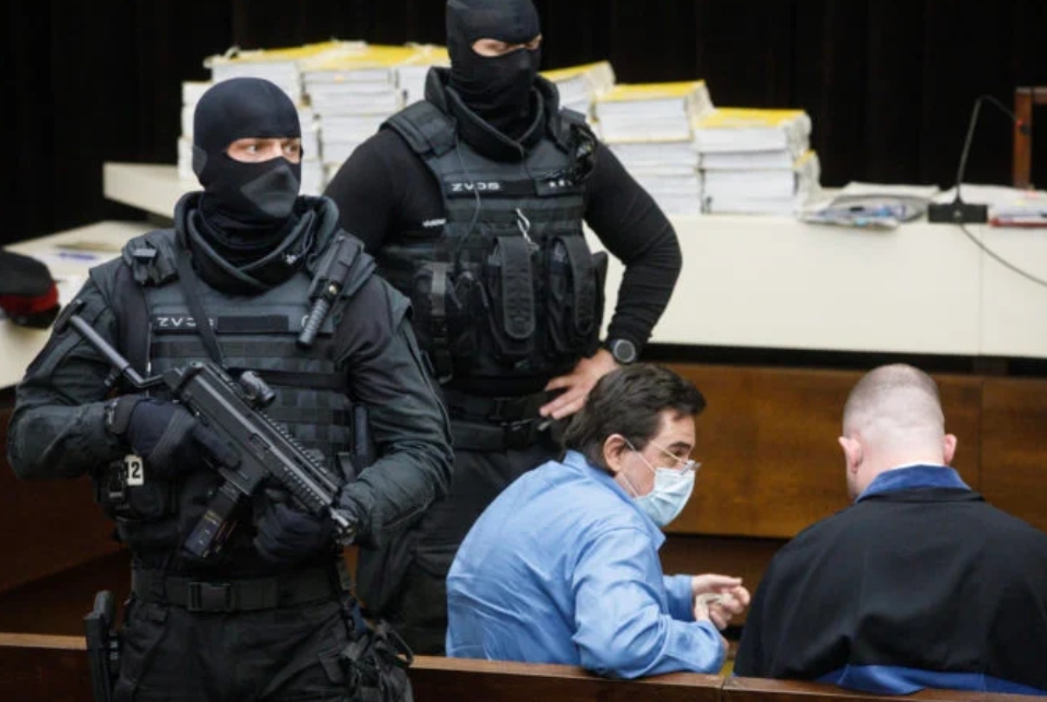 Najvyšší súd zrušil oslobodzujúci verdikt Kočnera a Zsuzsovej v prípade vraždy Kuciaka