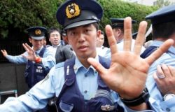 japonsko policia protest