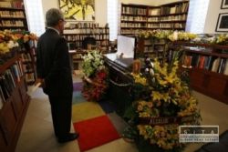 zomrel portugalsky spisovatel saramago