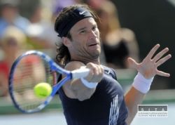 carlos moya