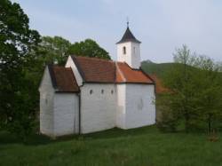 kostol sv juraja v kostolanoch pod tr