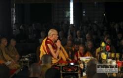 dalajlama prisiel povzbudit japoncov