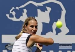 cibulkova v stanforde postupila do st