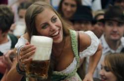 zeny pivo spev to je oktoberfest