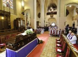 pohreb biskupa frantiska tondru