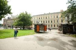 na safarikovom namesti pribudne park