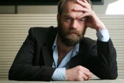 hugo weaving