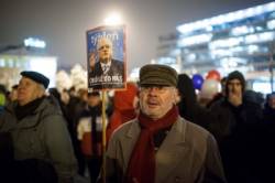 demonstranti ziadali obzalovanie prez