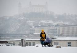 bratislava zazila snehovu kalamitu