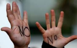 ruky nie nesuhlas protest cyprus