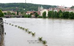 zaplavy v prahe dosahuju rekordne par