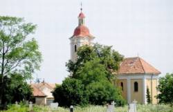 obec dedina kostol