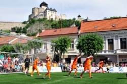 na hviezdy detom prisli futbalisti aj