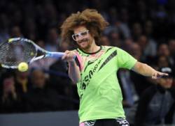 rapper redfoo na tenise hviezdil