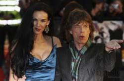 lwren scott