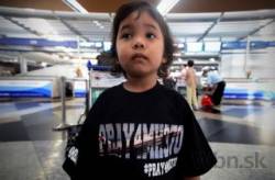 za zmiznute malajzijske lietadlo sa modli cely svet