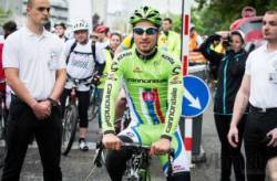 peter sagan si v bratislave zabicykloval s beznymi ludmi