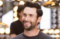 adam levine frontman maroon 5