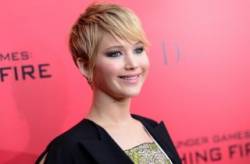 jennifer lawrence 700 milionov dolarov