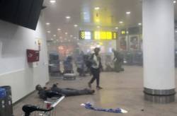 teror v bruseli vybuchy otriasli letiskom a metrom