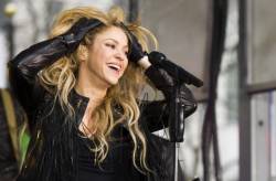 shakira_peforms_on_the_today_show ea8526cc4f9341e9a734743e49e0d3cf 640x420