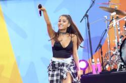 ariana_grande_performs_on_good_morning_america 3a723c634eae460f83752661b611df5b 640x420