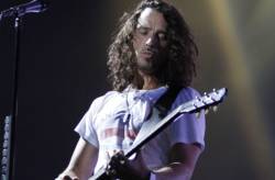 obit_chris_cornell_18360 0be86799834c42a2aada845bb19b6f13 640x420