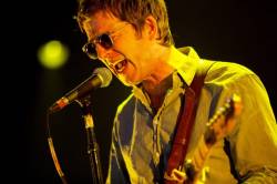 noel gallagher 676x451