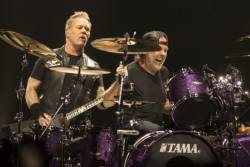 metallica_in_concert_ _philadelphia_35446 52f7adb4bdae4532a190a3641ee0fa02 676x452