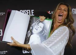 gisele bundchen 676x493