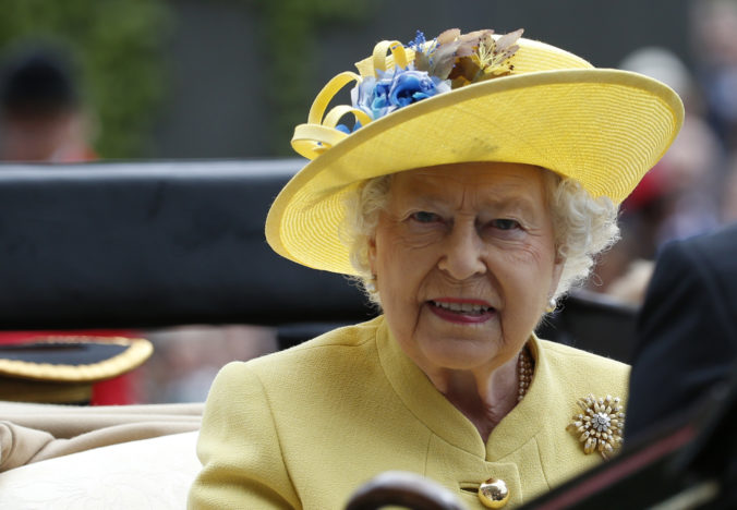 britain_queen_27630 53af39d052d7426188bb34b848ccc5c3 676x468