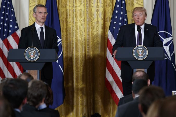 donald trump jens stoltenberg 676x451