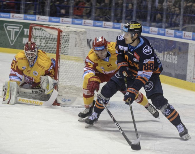 michal valent jozef svec dalibor bortnak hc kosice dukla trencin tipsport liga 676x535