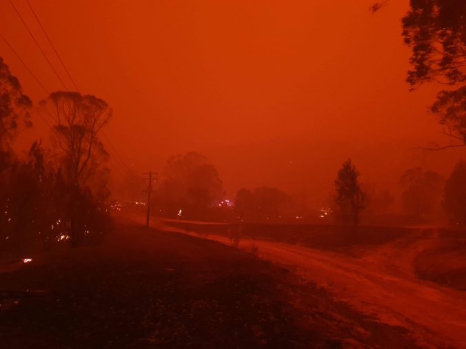 australia_wildfires_village_45854 7389e2e5c9314f57a645c6ee5a699352 676x507