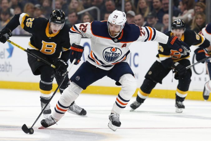 oilers_bruins_hockey_09349 2a8623404612409a96e1c7871a79de08 676x451