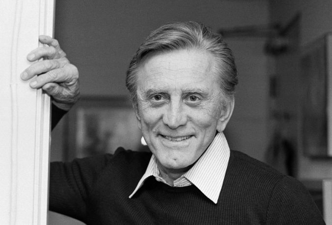 obit_kirk_douglas_77728 f981e8d530f440598ee025c1d5d5268b 676x459