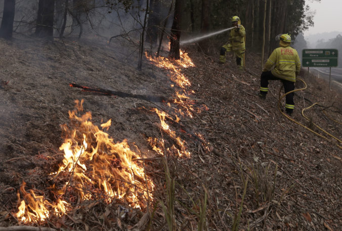 australia_wildfires_44381 481485c78d9c48a7855d3df3b3940c7c 676x457