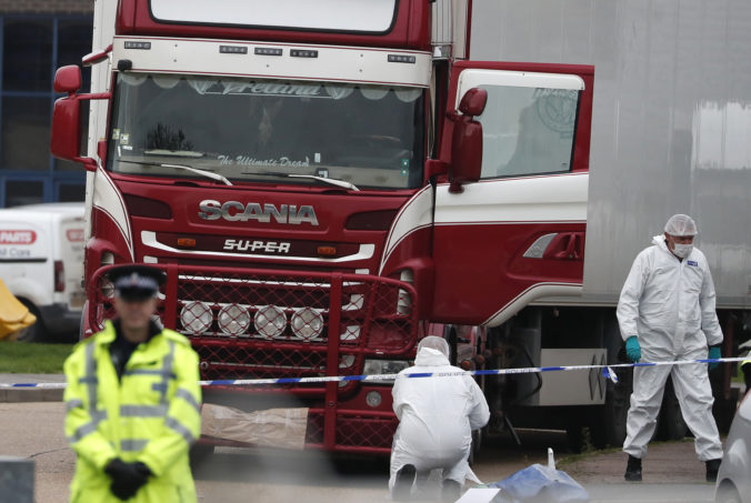 britain_truck_deaths_01117 2f919abc17ff45faacbcac702912cc9d 676x453