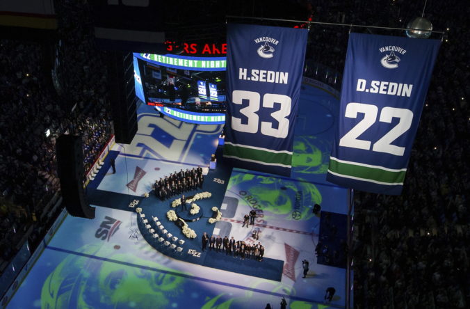 canucks_sedins_hockey_42665 2e20f9b012514db09570f0c11e7c274d 676x444