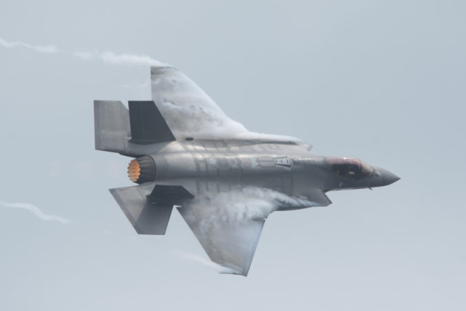 chicago_air_show_67763 3c8275abfa914464ba26271e07e133e1 676x451