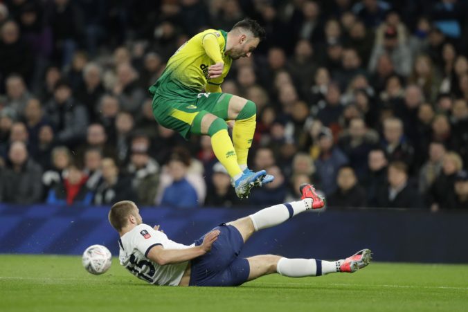 josip drmic eric dier 676x451